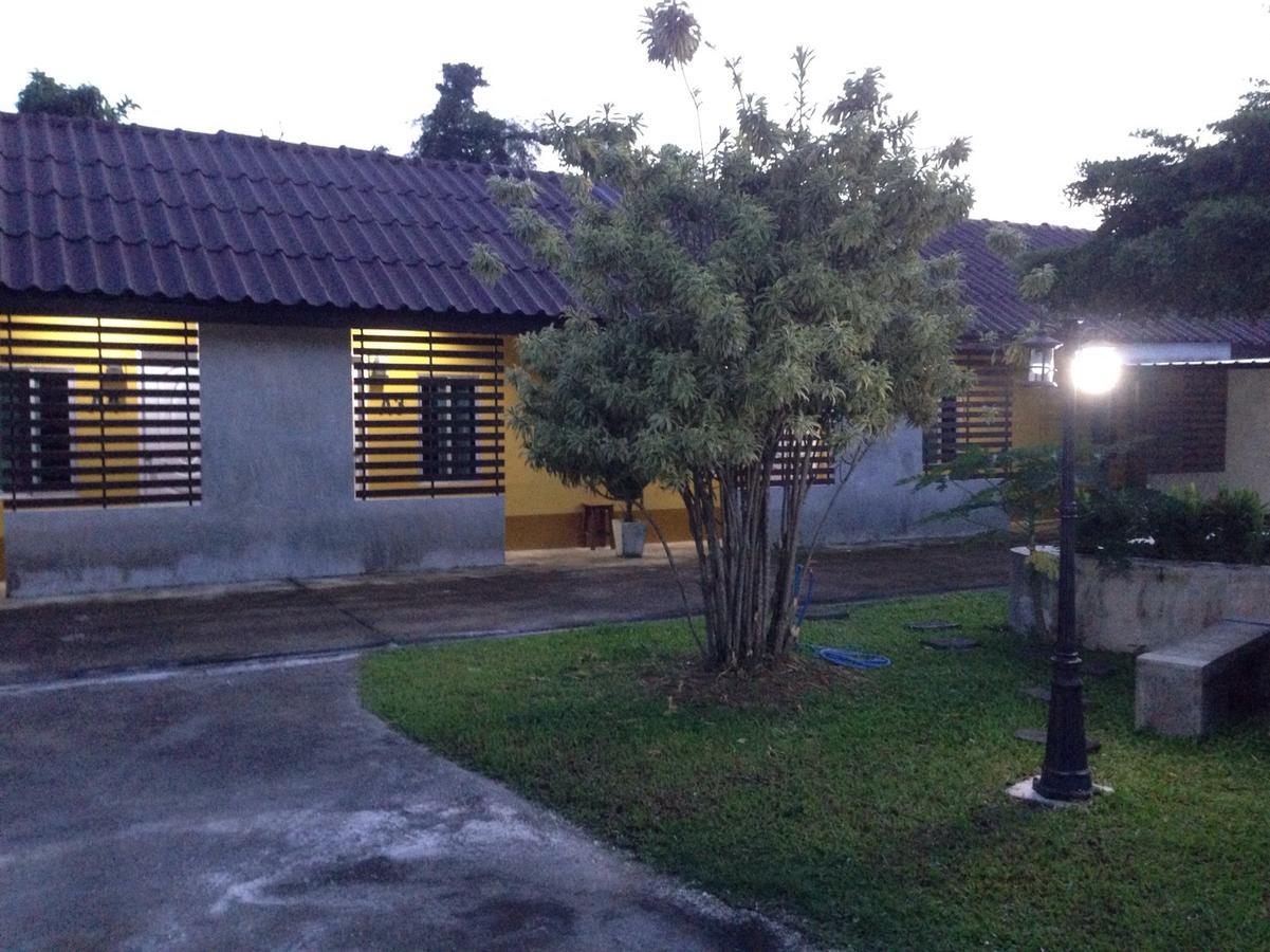 Rada Phan Ban Pa Ruak Exterior foto